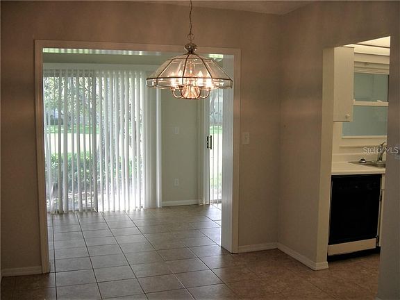 4th image of 1904 Canterbury Ln #M15