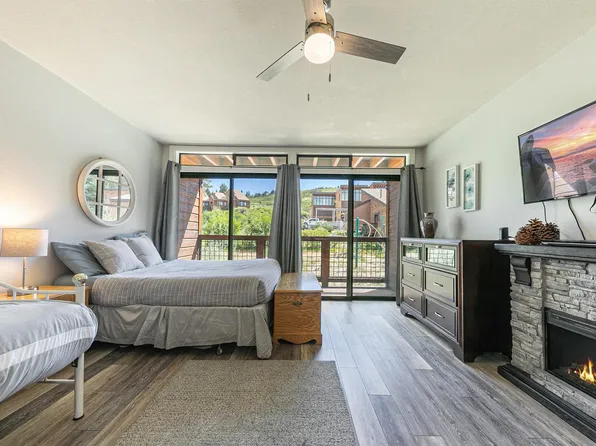 11591 Snowpeak Way #208, Truckee, CA 96161