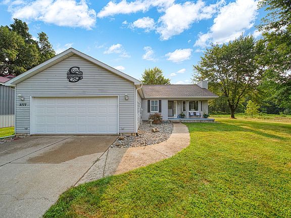 4th image of 2777 Blackman Rd
