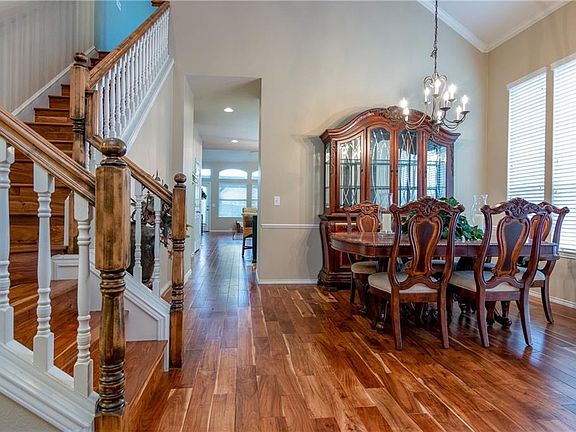 2nd image of 2787 Carmack Dr