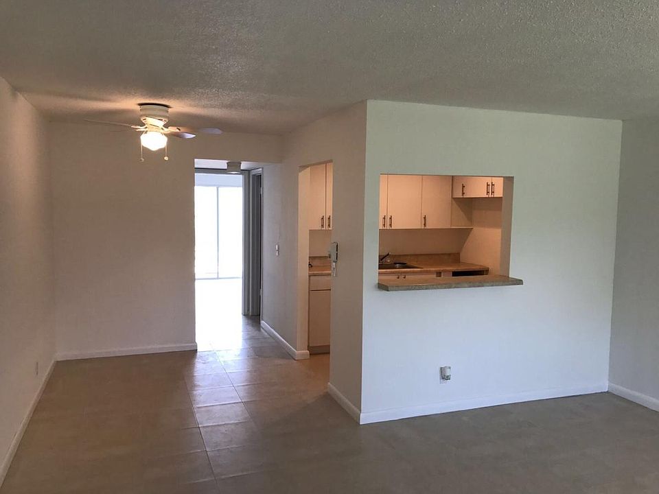 1st image of 206 Dorchester Way #I-2060