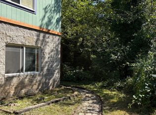 2644 NE Foothills Ln, Yachats, OR 97498