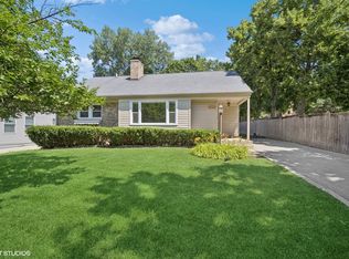 853 Driscoll Ct, Highland Park, IL