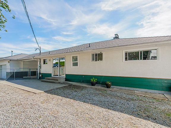 4th image of 32582 Fleming Ave
