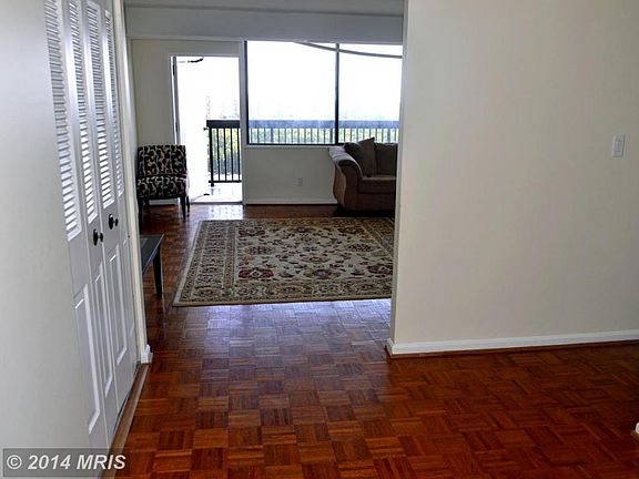 3rd image of 3713 S George Mason Dr APT 1505W