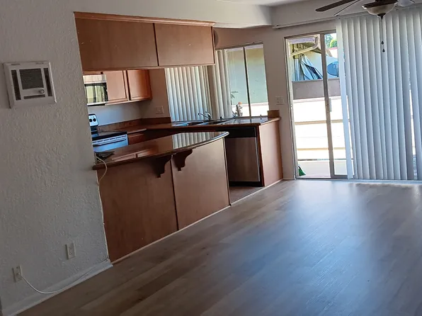 615 Fredricks Ave, Oceanside, CA