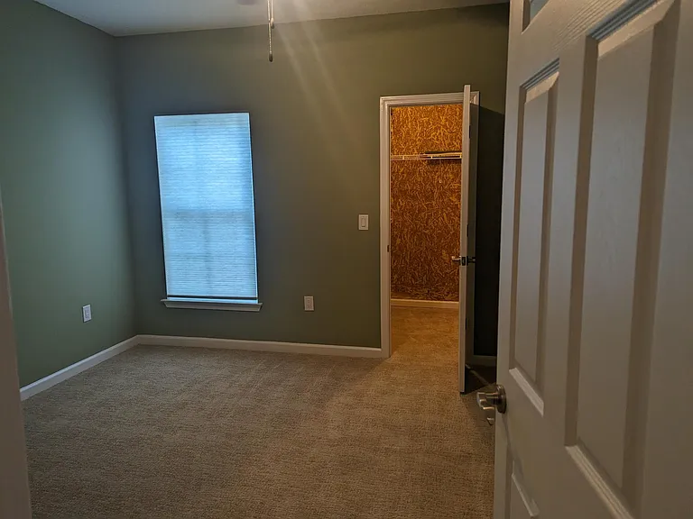 380 Marshland Rd #J21 — Photo 13