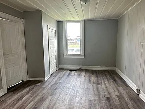 4th image of 1709 & 1711 Edison Ave