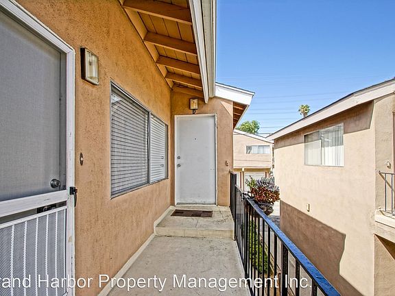 3rd image of 1235 Amethyst St APT D