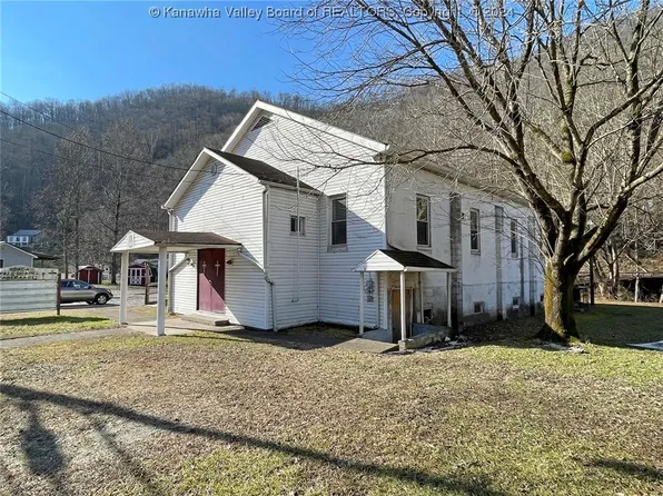 4006 Cabin Creek Rd, Eskdale, WV 25075