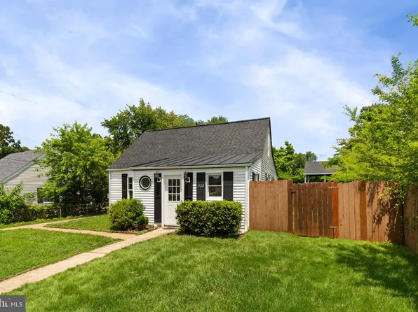 132 Evans St, Manassas Park, VA 20111