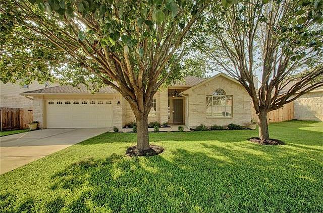 1st image of 605 Plumbago Dr