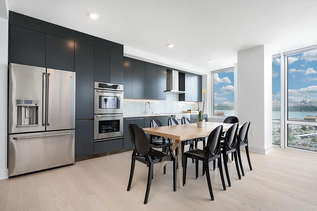 2 bed, 1500 sqft, $5,303 — Photo 4