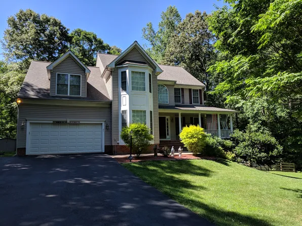 65 Lindsey Ln, Stafford, VA 22556
