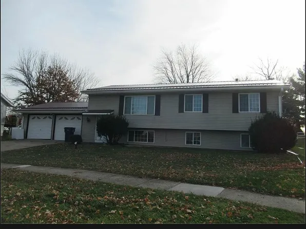 112 E 14th St, West Liberty, IA 52776