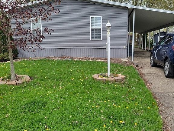 2nd image of 148 Birchbark Dr