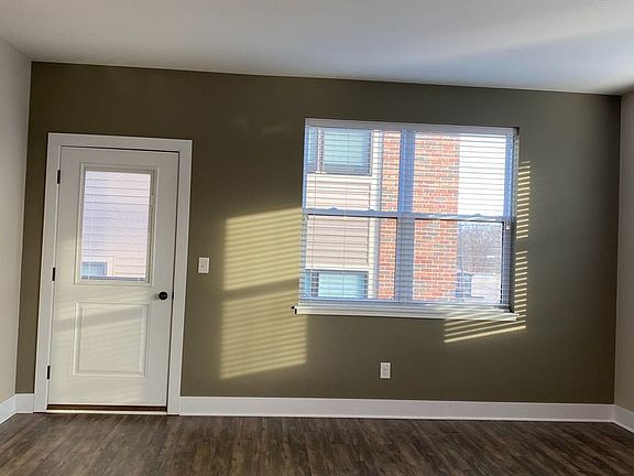 2nd image of 625 Clancy Ave NE APT 202