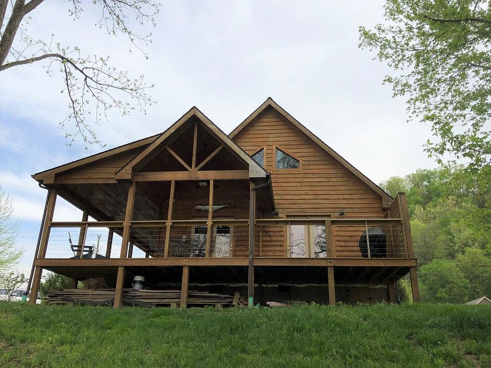 1st image of 582 Campbells Ferry Ln