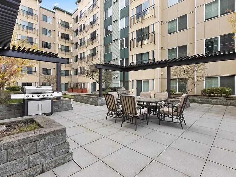 Interurban Senior Living Apartments — Photo 31