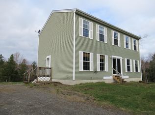 41 Grange Store Rd, Pittston, ME 04345