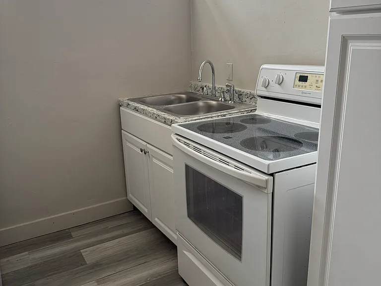 Cocoa Hilltop Apartments — Photo 16