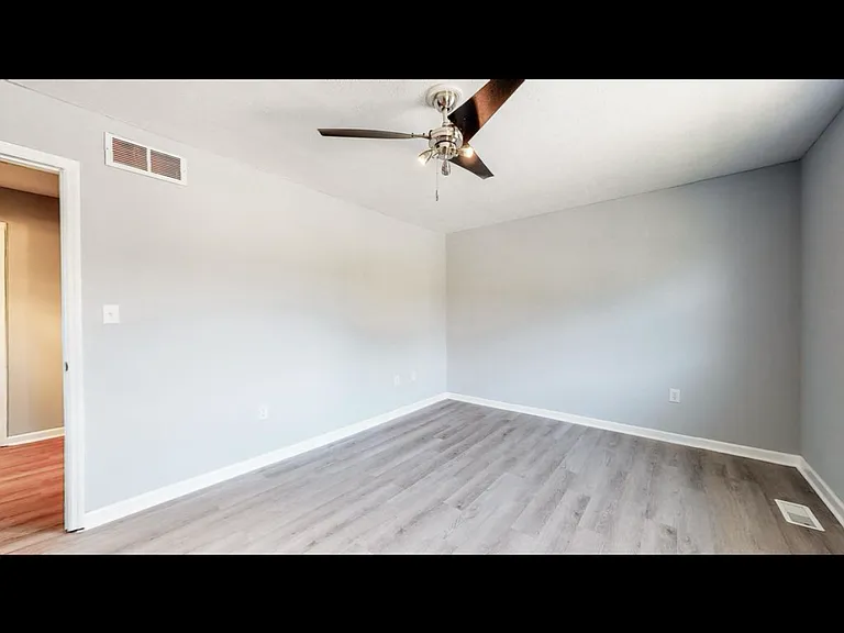 1658 Foxhaven Dr #1 — Photo 10