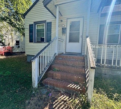 2nd image of 151 Kensington Cir