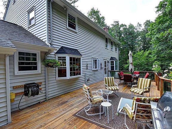 2nd image of 137 Belle Woods Dr