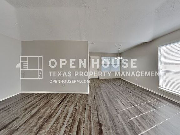 3rd image of 6823 Harpers Dr