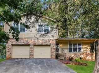 11213 Mountaincrest Dr SE, Huntsville, AL 35803