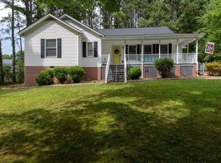 979 Parkview Dr, South Hill, VA 23970