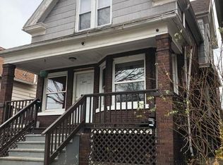 849 W Windlake Ave, Milwaukee, WI 53204