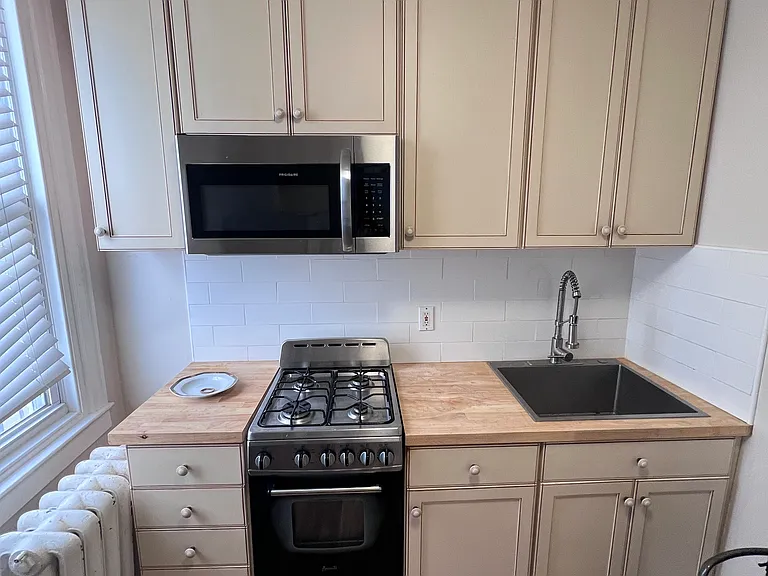 814 W Lancaster Ave #1 — Photo 4