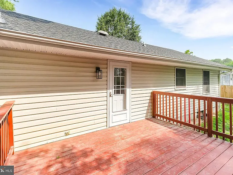 107 Walden Dr — Photo 20