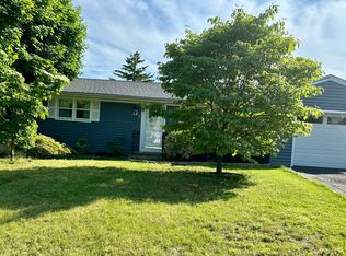 29 Coburn St, Fairfield, CT 06825