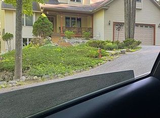 4340 Hampshire Dr, Williamsburg, MI 49690