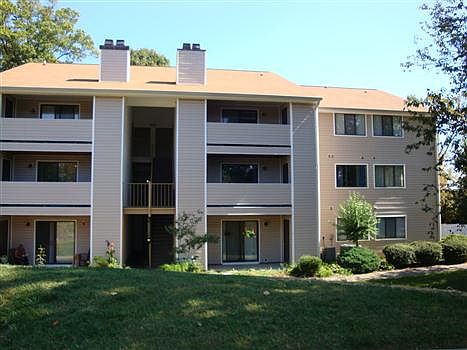 1st image of 7530 Pebblestone Dr APT H