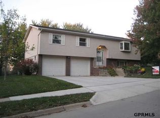 3304 Coffey Ave, Bellevue, NE 68123