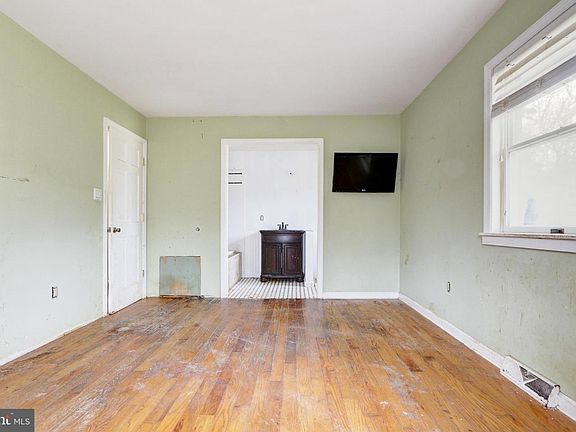 5th image of 271 5th Ave