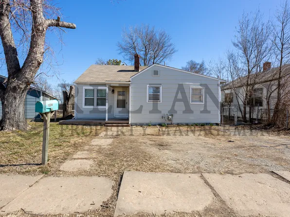 1334 S Dodge Ave, Wichita, KS 67213