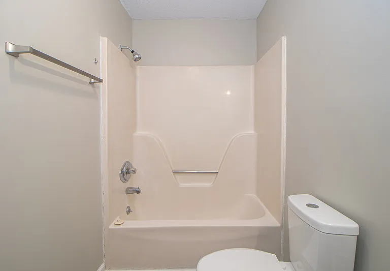 404-08 Thompsonville Ln — Photo 15