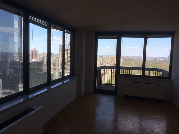 3rd image of 235 W 56th St APT 37R