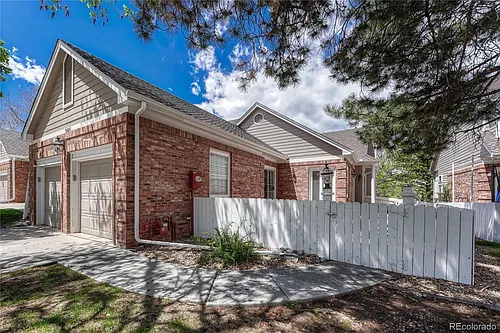 9885 Greensview Cir Photo 1