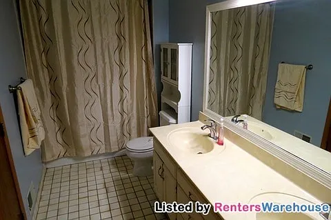1649 Norwood Dr — Photo 11