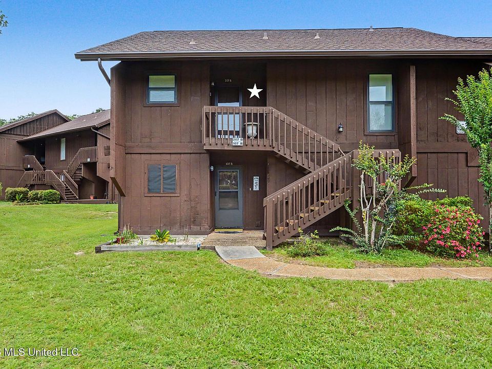 1st image of 207 Molokai Vlg Building B