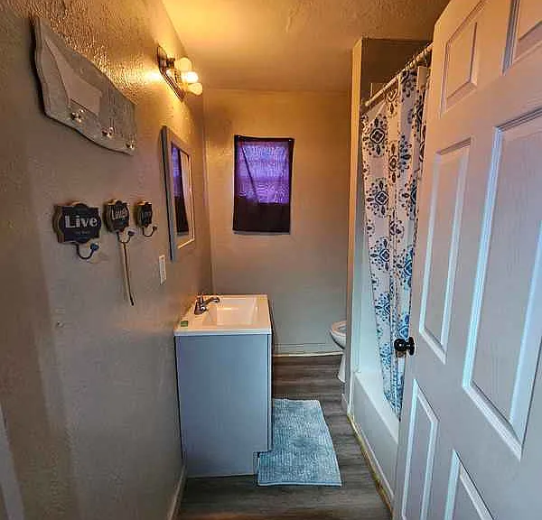 4 Sandy Ln #1 — Photo 7