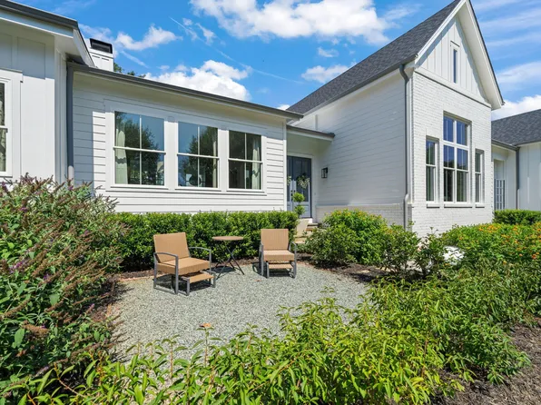 648 Hunter Glenn Ln, Siler City, NC 27344
