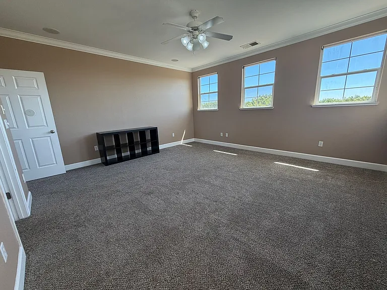 3122 Mowbray Way — Photo 5