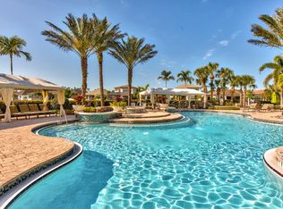 9134 Woodhurst Dr, Naples, FL 34120