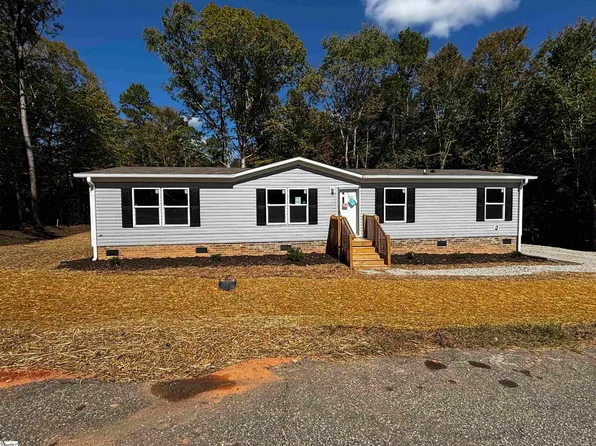 217 Tanglewood Way, Gray Court, SC 29645